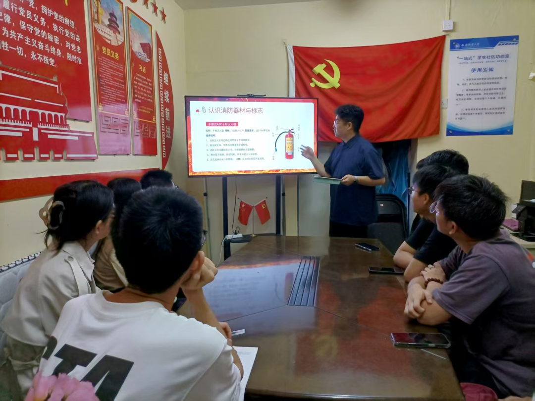 https://mmbiz.qpic.cn/sz_mmbiz_png/FcZ6kiaagMb157Uku1fJAymxUqOI3cnBic8YDjQ0xSNEUT12NIdw3ibLjwU4ZN9J4ERfnguM9ZricJ8n47WBmicbMSQ/640?wx_fmt=png&from=appmsg