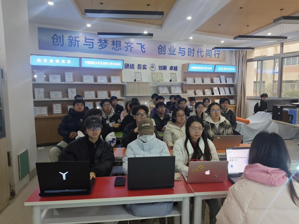 https://mmbiz.qpic.cn/sz_mmbiz_png/FcZ6kiaagMb2gwy3yTfmq0Cltiazy80YWOpbVD24iaXRKYyLv2HAlrGyW7ZYmwicUtXOXxF8ZqW3MtKH3fzeLjB0TA/640?wx_fmt=png&from=appmsg